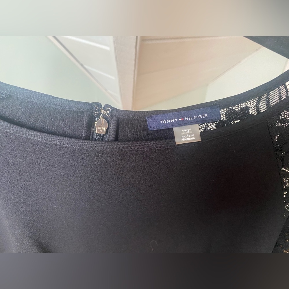 NWT Tommy Hilfiger Little Black Dress Lace Long Sleeves Size 14 - Picture 3 of 16